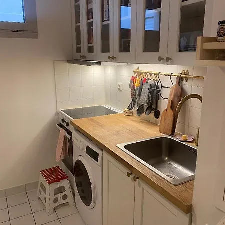 Sejour Confortable A 15 Proche Commerces Et Metro Apartmán